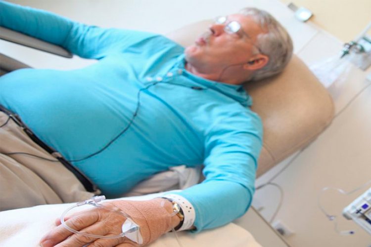La quimioterapia beneficia a los pacientes tras nefroureterectomía por TUS